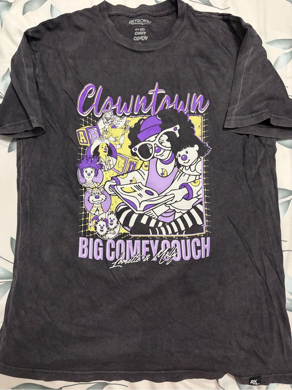 Retrokid Big Comfy Couch tshirt